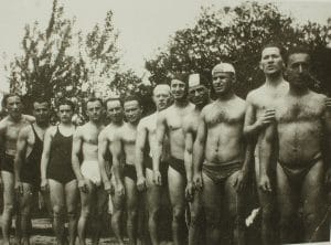 3 - De la section juive de la M.O.I. au journal de langue yiddish la <em>Naïe Presse</em> 5 57I I0057 1 62.1 MG 1921 najeurs yask MRJ MOI