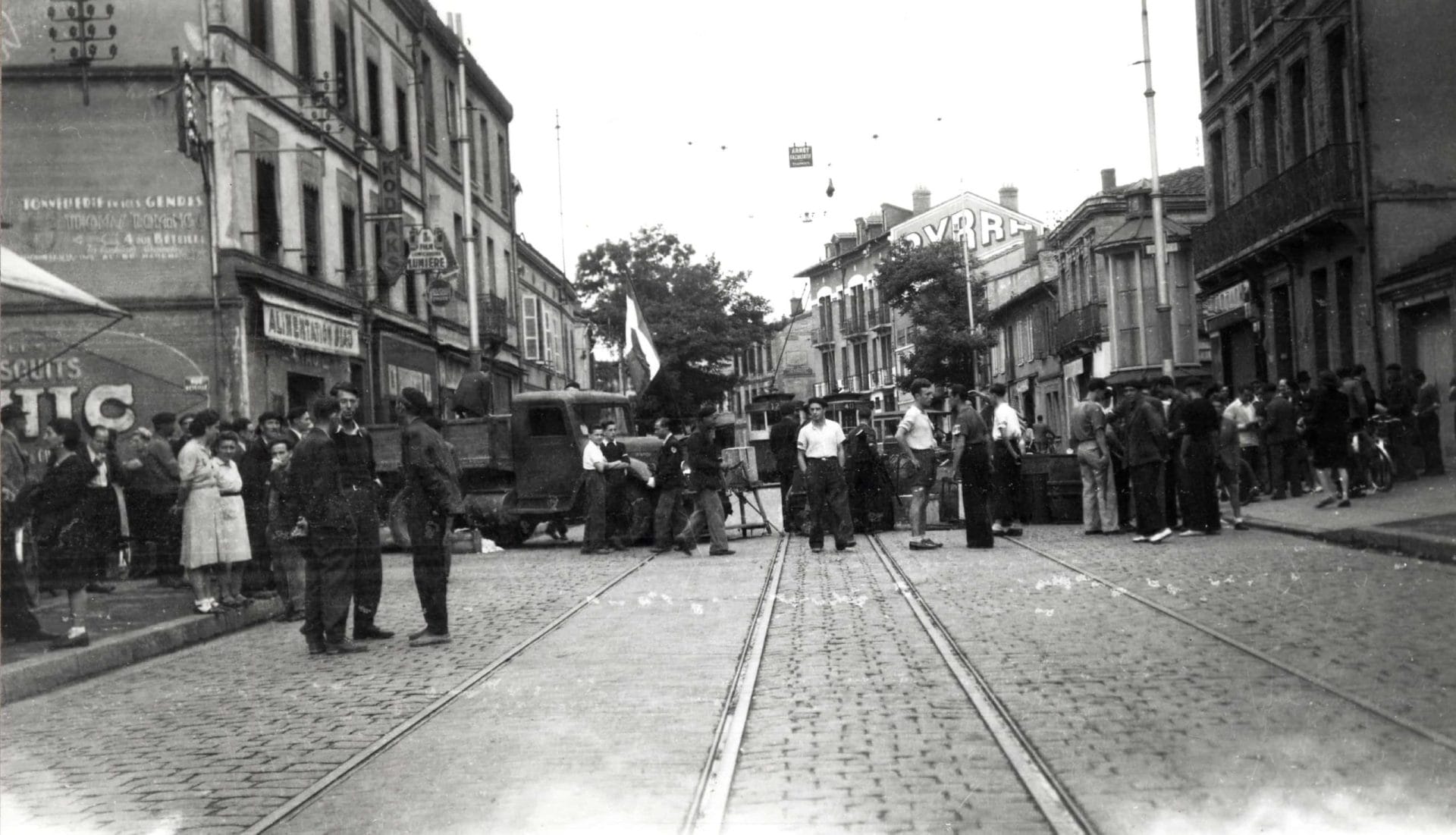 4 - Insurrections populaires. Engagement des jeunes Juifs 34 s14.pa4 .004 liberation toulouse scaled MRJ MOI