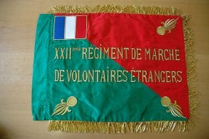 1 - Engagement des Juifs immigrés dans la guerre 18 s3.pa1 .008 fanion engages MRJ MOI