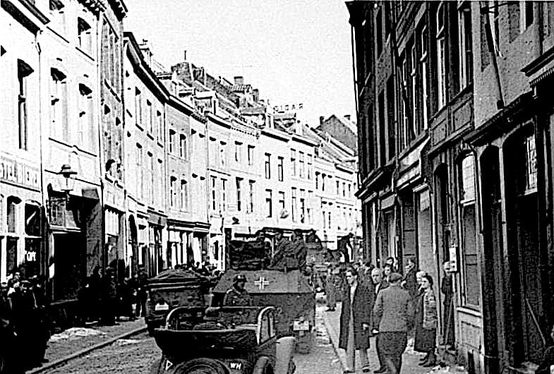 1 - Engagement des Juifs immigrés dans la guerre 53 s3.pa1 .010 allemands maastricht 1940 MRJ MOI