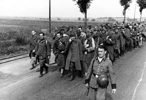 1 - Premier statut des Juifs 13 s3.pa1 .014 prisonniers nord france juin 1940 MRJ MOI