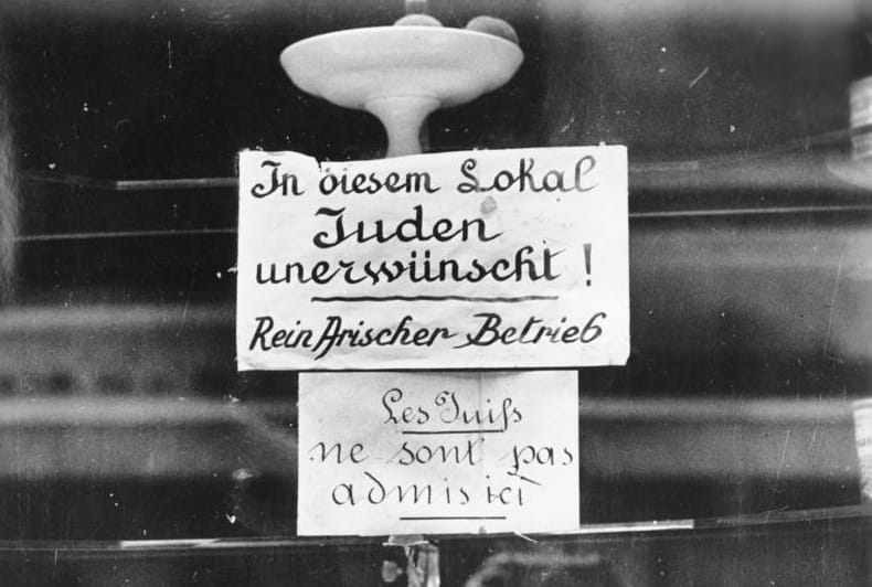 2 - De la collaboration à l’antisémitisme d'État 54 s3.pa2 .021 restaurant 1940 MRJ MOI