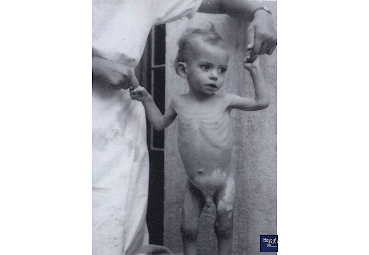 2 - Nouveau palier dans la politique de terreur 43 s7.pa2 .014 rivesaltes enfant min MRJ MOI