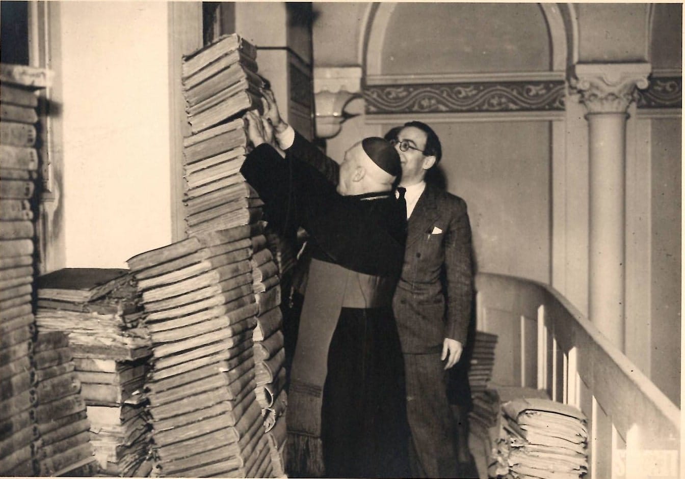 2 - D'autres actions de sauvetage 43 s9.pa2 .002 mgr remond moussa abadi 1943 min MRJ MOI